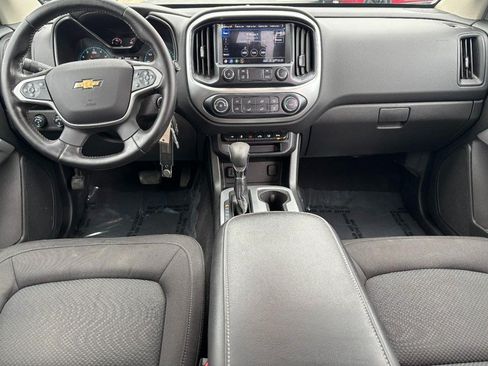 Used 2022 Chevrolet Colorado LT w/ Safety Package AWD/4WD image 11