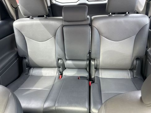 Used 2012 Toyota Prius V Five image 19