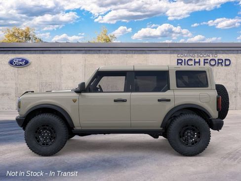 New 2026 Ford Bronco Badlands AWD/4WD image 3
