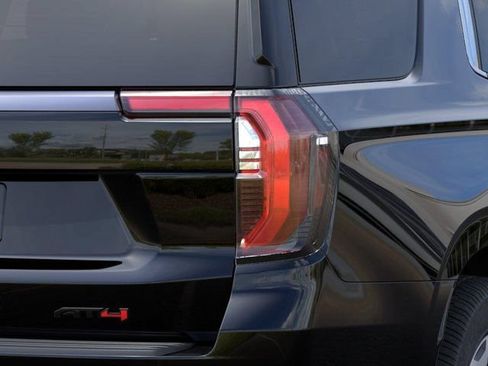 New 2026 GMC Yukon AT4 Ultimate AWD/4WD image 11