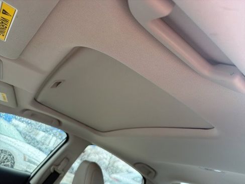 Used 2019 Honda Insight Touring image 14