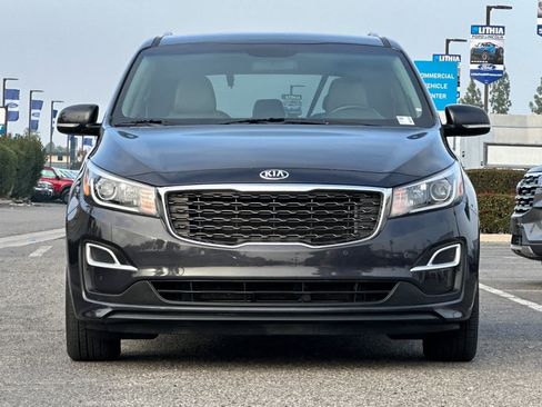 Used 2021 Kia Sedona EX image 10