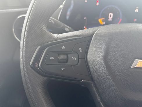 Used 2024 Chevrolet Trax LT FWD image 22