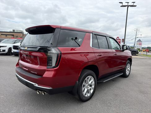 Used 2025 Chevrolet Tahoe Premier AWD/4WD image 6