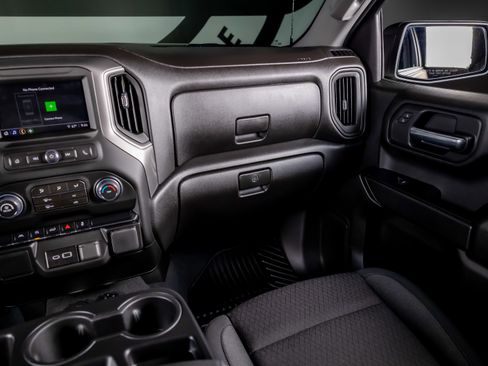 Used 2026 Chevrolet Silverado 1500 Custom w/ Turbomax Blackout Package image 7