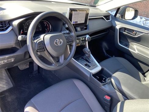 Used 2023 Toyota RAV4 LE image 21