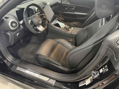 Used 2025 Mercedes-Benz AMG GT 63 image 8