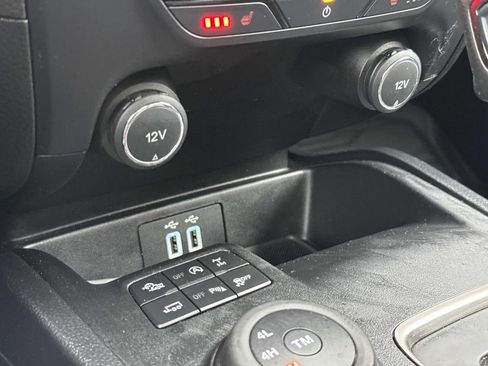Used 2021 Ford Ranger Lariat w/ Tremor Off-Road Package AWD/4WD image 6