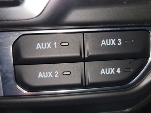 Used 2024 Jeep Wrangler Rubicon w/ Convenience Group image 24