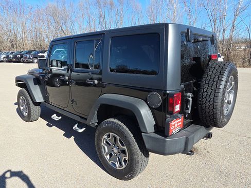 Used 2017 Jeep Wrangler Unlimited Rubicon w/ Max Tow Package image 6