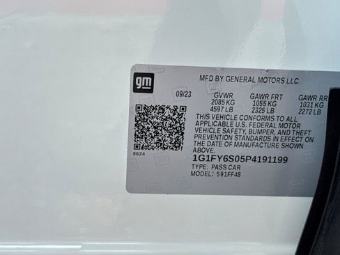 Used 2023 Chevrolet Bolt EUV LT w/ Comfort Package FWD image 35