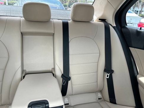Used 2019 Mercedes-Benz C 300 Sedan image 14
