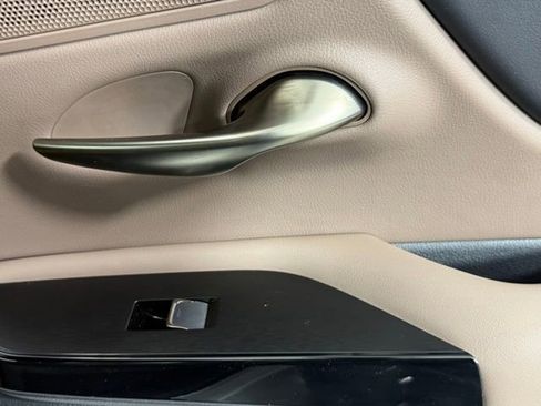 Used 2023 Lexus ES 350 w/ Premium Package FWD image 27