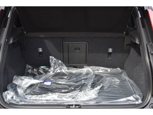 New 2026 Volvo XC40 B5 Core w/ Protection Package Premier image 22