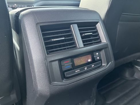 Used 2022 Volkswagen Atlas SE image 26