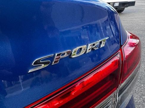 Used 2022 Honda Civic Sport image 9