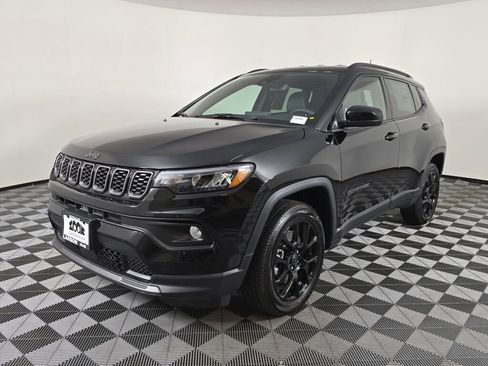 New 2026 Jeep Compass Latitude image 8