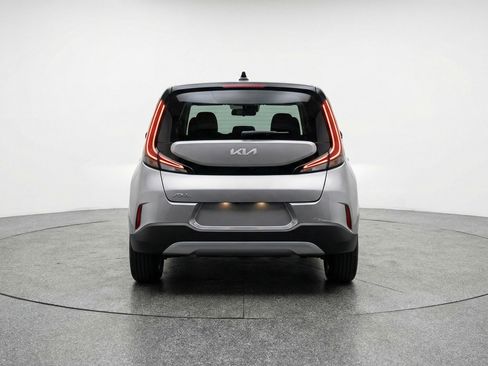 Used 2025 Kia Soul LX w/ LX Technology Package image 7