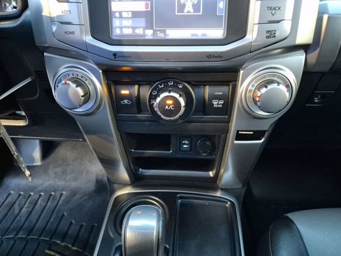 Used 2015 Toyota 4Runner SR5 Premium RWD image 26