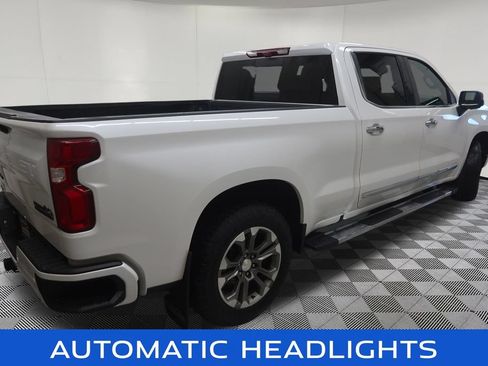Used 2024 Chevrolet Silverado 1500 High Country w/ Technology Package AWD/4WD image 8