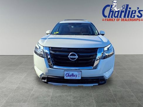 Used 2023 Nissan Pathfinder Platinum w/ Cargo Package image 2