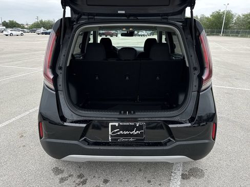 Used 2025 Kia Soul S FWD image 20