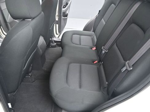 Used 2019 MAZDA CX-5 Sport image 24