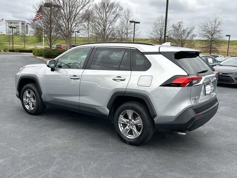 Used 2025 Toyota RAV4 XLE AWD/4WD image 6
