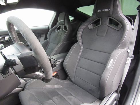 Used 2018 Ford Mustang Shelby GT350 w/ Electronics Package image 15