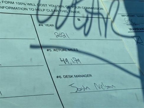 Used 2021 GMC Canyon Denali image 11