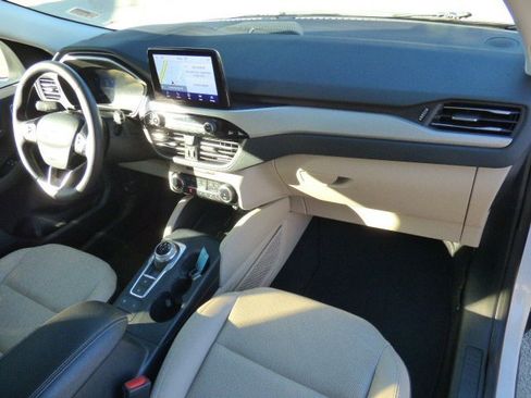 Used 2022 Ford Escape SEL w/ Technology Package image 14