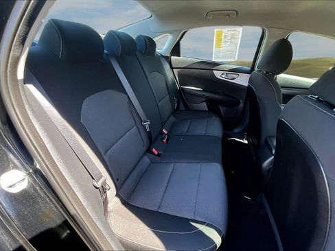 Used 2023 Kia Forte LXS FWD image 16