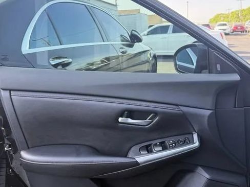 Used 2021 Nissan Sentra SR FWD image 18