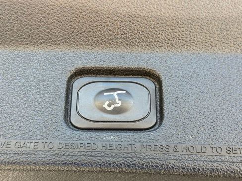 Used 2016 Ford Explorer Limited w/ Equipment Group 301A AWD/4WD image 16