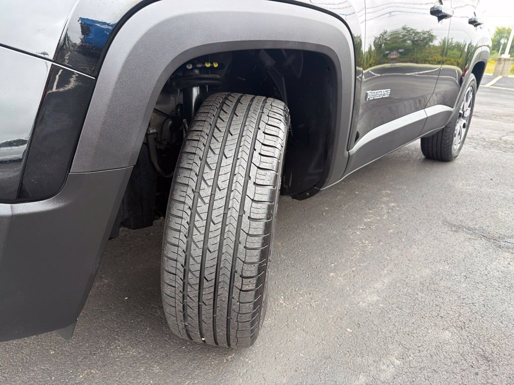 Used 2015 Jeep Renegade Limited AWD/4WD image 45