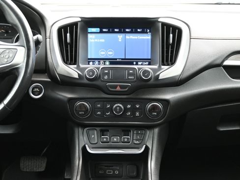 Used 2020 GMC Terrain SLT image 16