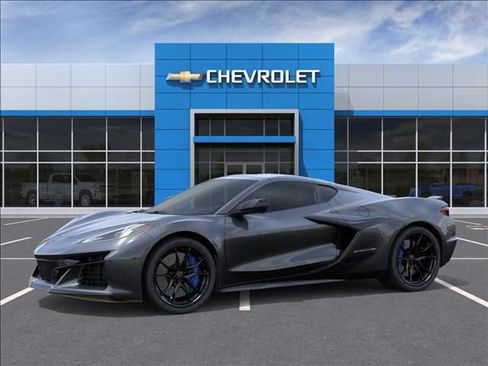 New 2027 Chevrolet Corvette Grand Sport RWD image 2