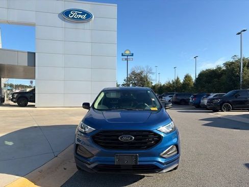 Used 2022 Ford Edge SE w/ Black Appearance Package AWD/4WD image 8