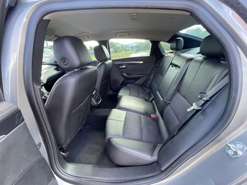 Used 2017 Chevrolet Impala LT FWD image 26