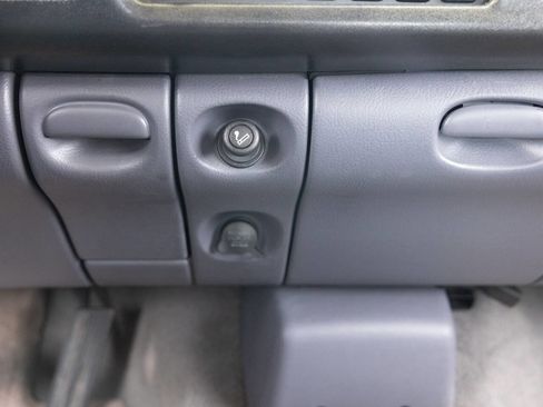 Used 2000 Dodge Ram 1500 Truck 2WD Quad Cab image 37