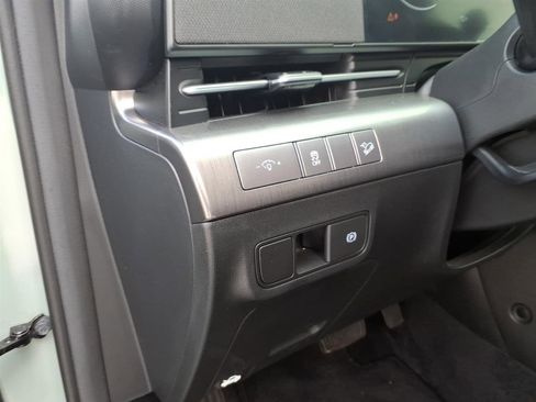 Used 2024 Hyundai Kona SEL w/ Convenience Package image 7