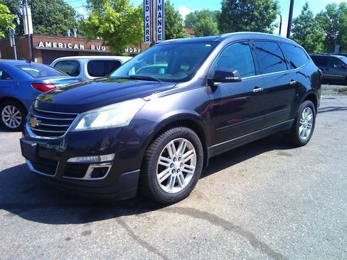 Used 2013 Chevrolet Traverse LT w/ All-Star Edition FWD image 2