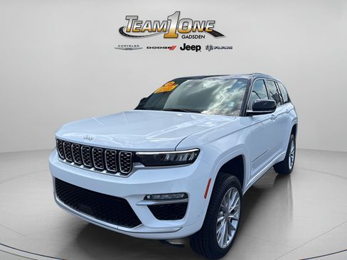 Used 2025 Jeep Grand Cherokee Summit AWD/4WD image 4