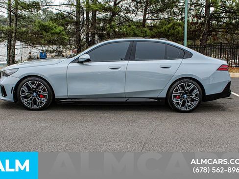Used 2025 BMW i5 eDrive40i w/ M Sport Package RWD image 7