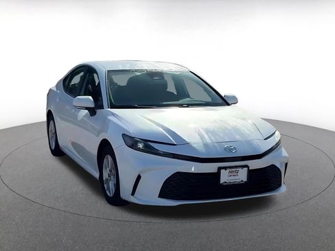 Used 2025 Toyota Camry LE FWD image 3