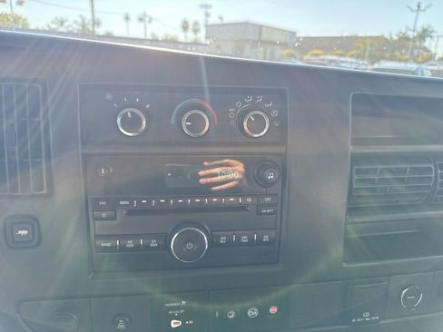 Used 2017 Chevrolet Express 3500 LT w/ LT Preferred Equipment Group image 9