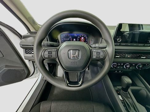 Certified 2025 Honda Accord SE image 10