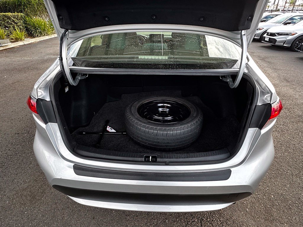 Used 2022 Toyota Corolla LE w/ Carpet Mat Package (TMS) FWD image 7