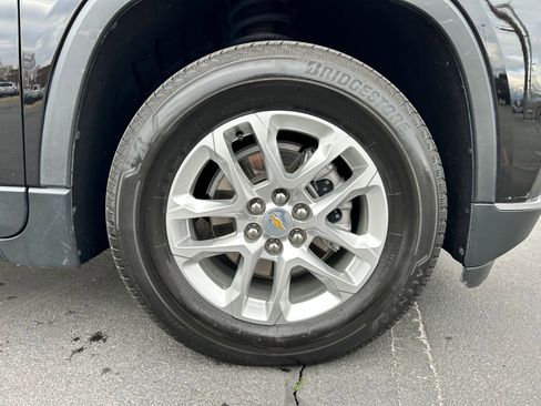 Used 2021 Chevrolet Traverse LT w/ LPO, Floor Liner Package image 29