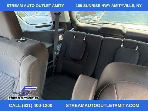 Used 2022 Ford Explorer XLT image 29